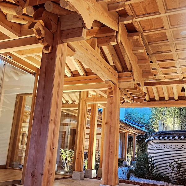 한옥 호텔 담 서울 (Hanok Hotel Daam)